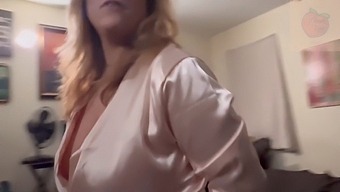 Daddy'S Girl Pleased Her Step Mom With A Custom Video